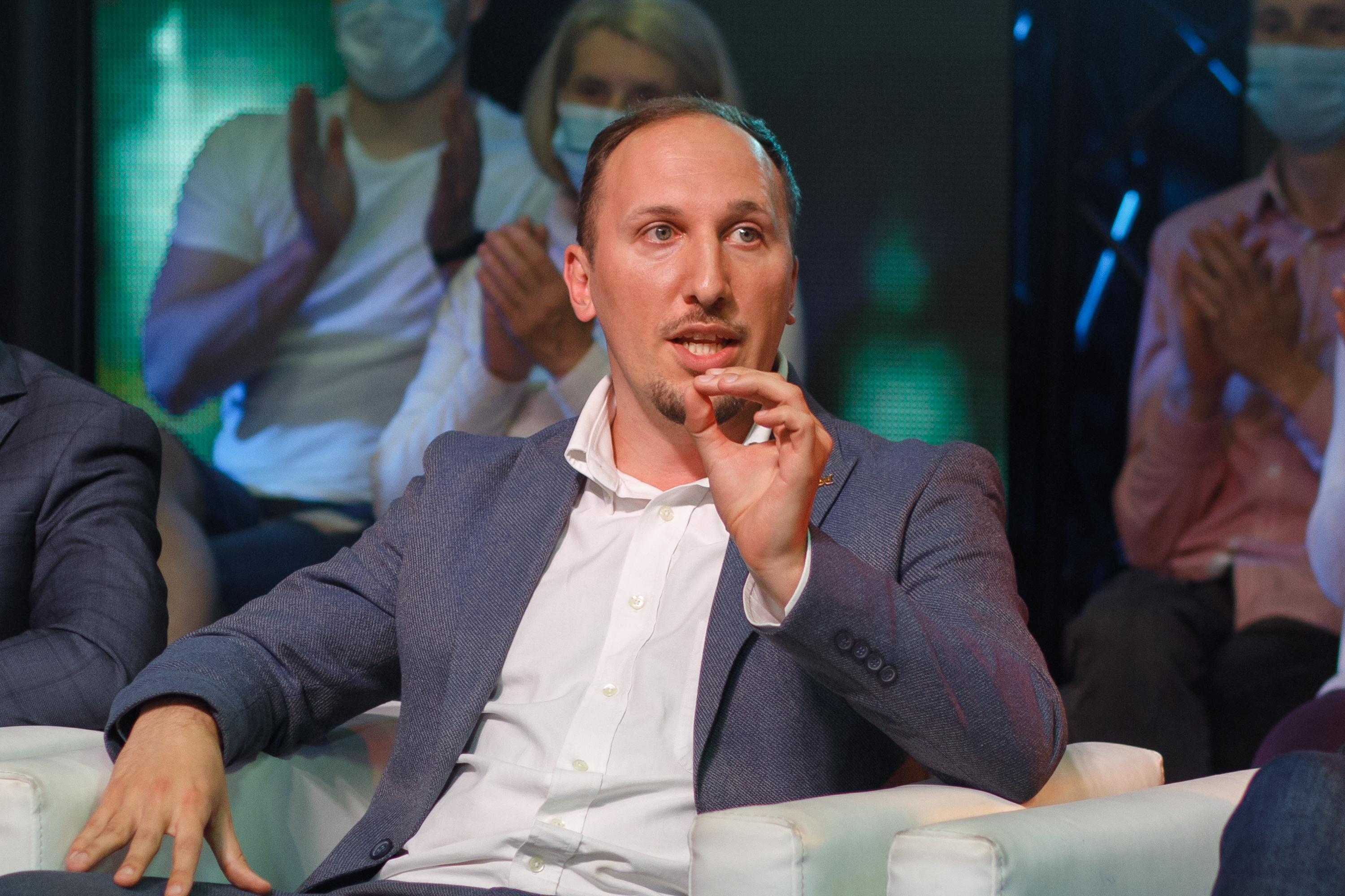 Мільйони, які проїдають "комунальники", треба віддати на індивідуальне опалення в будинках, – Подвірний (відео)