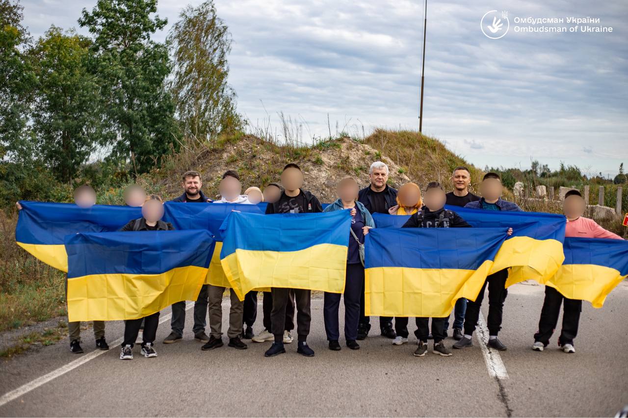 Україні вдалося повернути ще 9 дітей і 20-річного юнака із окупації РФ