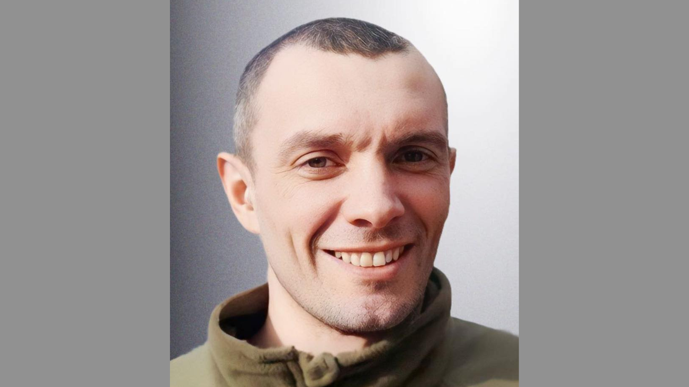 Львів прощається із 32-річним десантником 80-ки Павлом Мостовим