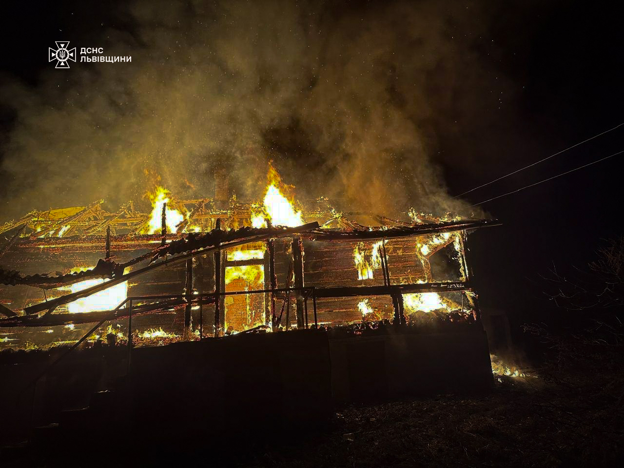 На Львівщині чоловік згорів у власному будинку