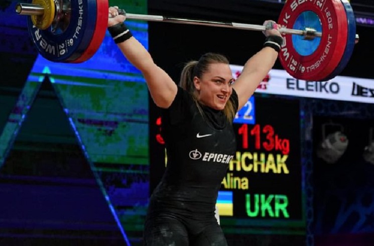 24-річна українка здобула три «золота» й стала абсолютною чемпіонкою світу з важкої атлетики