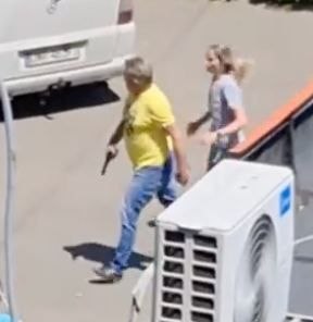 У Кривому Розі сталася сутичка зі стріляниною за участю чоловіків у військовій формі та цивільних (відео)