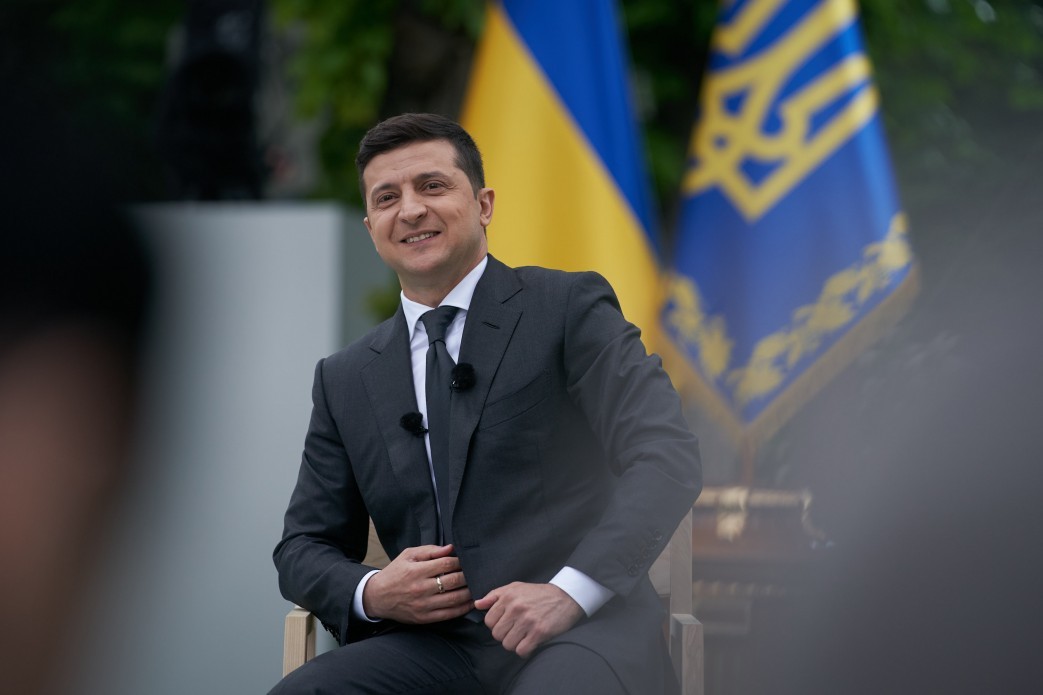 Зеленський пообіцяв підняти мінімальну зарплату до 6 500 тисяч гривень