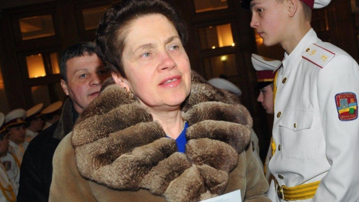 Померла й ожила. Що зараз відомо про Людмилу Янукович, яку "поховали"