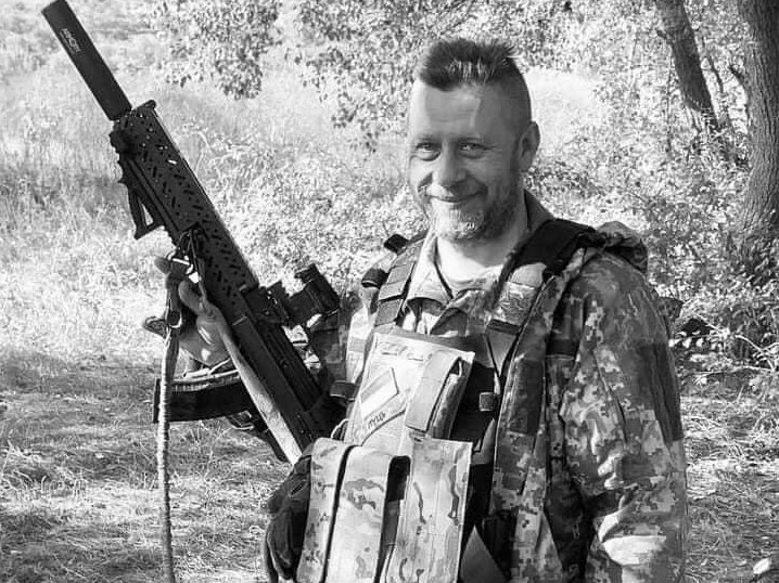 «Золотий Хрест» вручили родичам загиблого Героя Степана Лутчина з Червонограда
