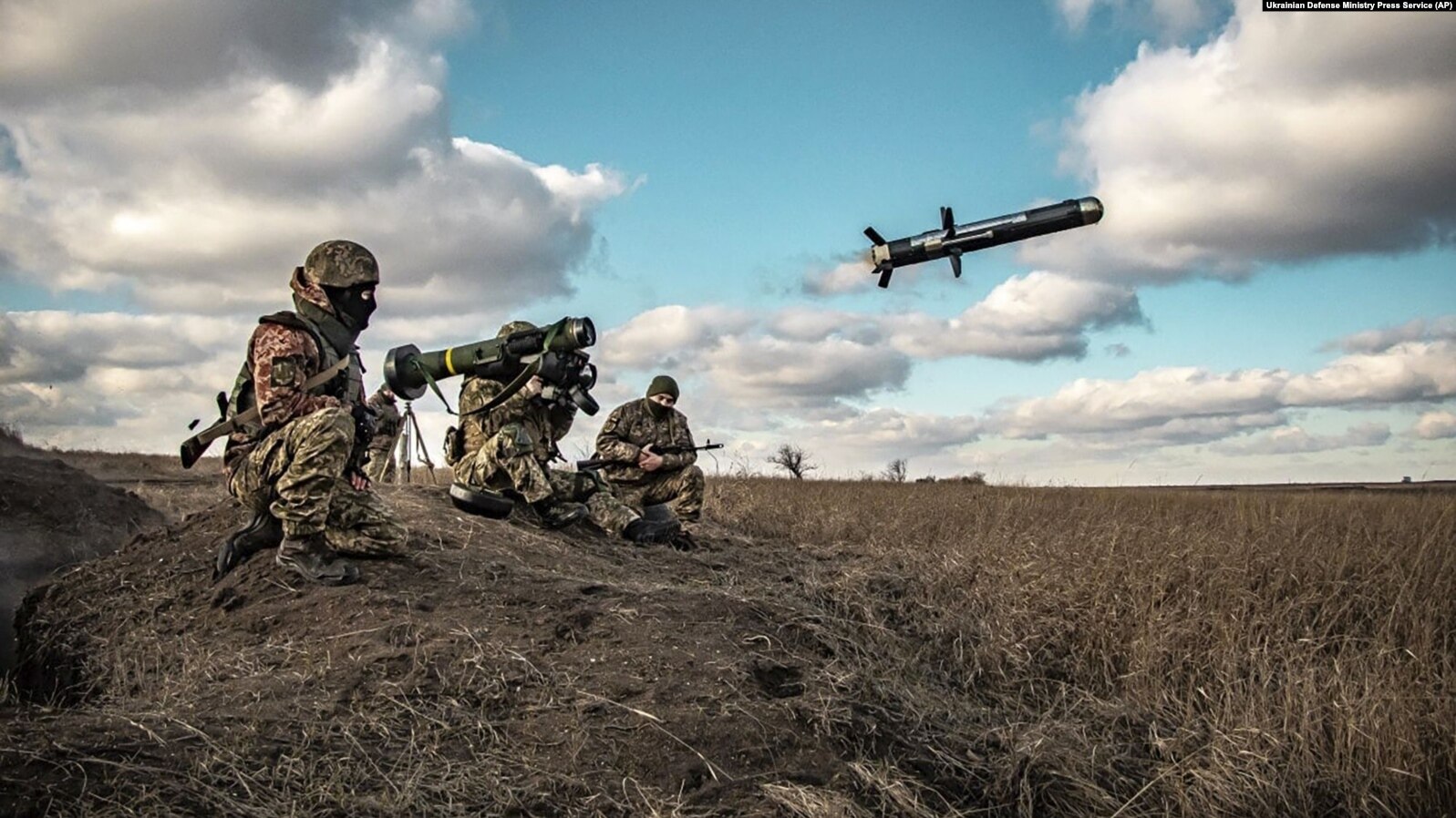 Зеленський проаналізував наступ на Харківщині та розповів, скільки зброї в Україні