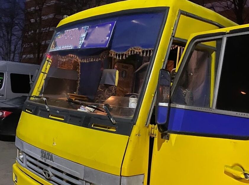 Біля Львова водій маршрутки на смерть збив жінку і втік