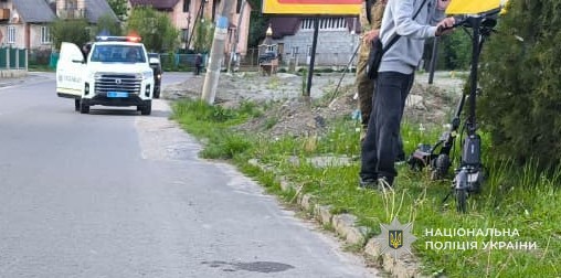 Дитина у лікарні через самокат: на Львівщині підлітки потрапили у дорожню пастку (фото)