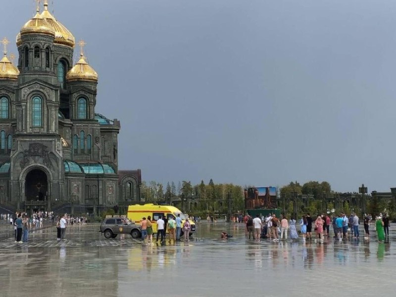Росіянин помер від удару блискавки