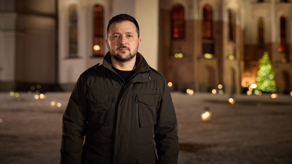 Світло стає сильнішим. Зеленський привітав українців із Різдвом