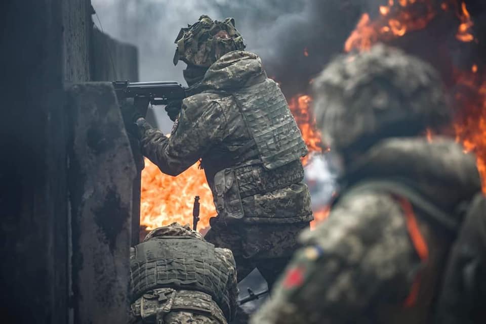На Бахмутському напрямку українські воїни відбили 28 атак. Генштаб