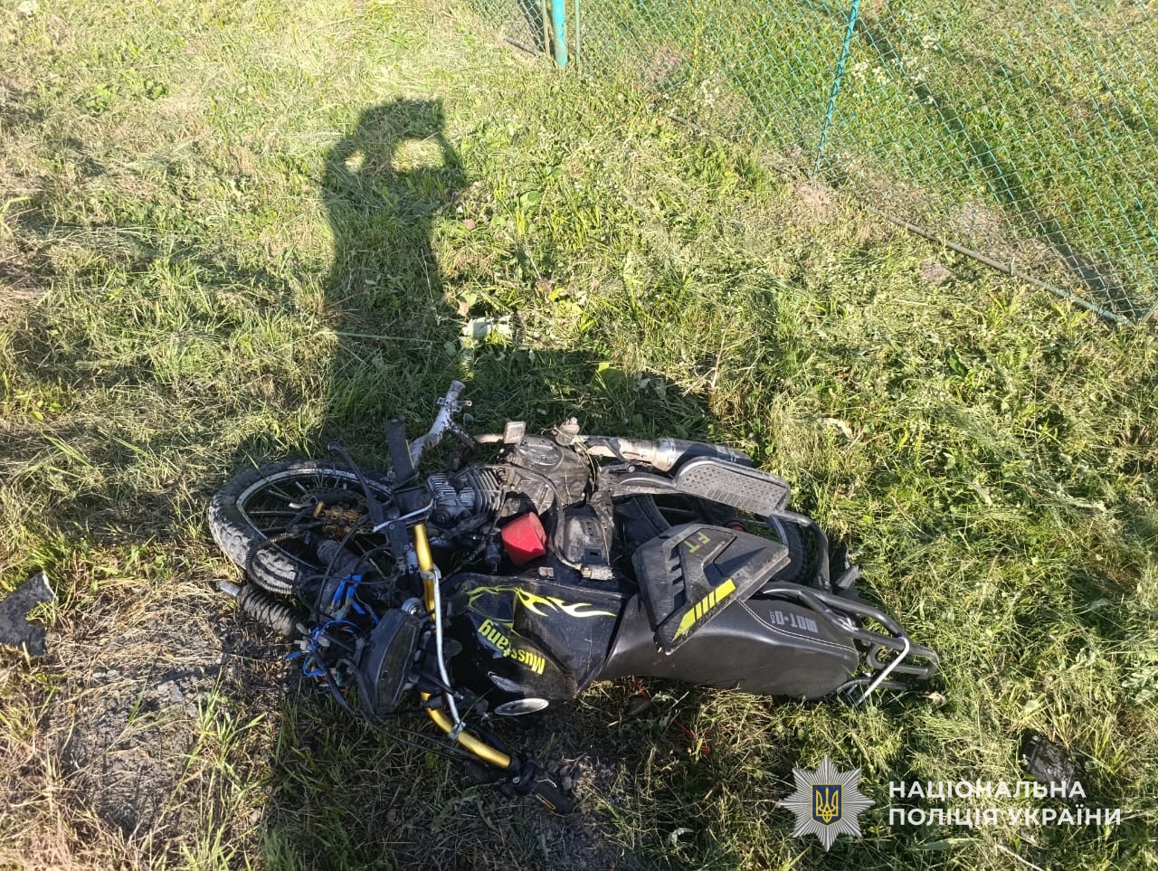 В аварії на Львівщині травмовані неповнолітні: зіткнулися легкове авто і мотоцикл (фото)