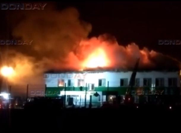 Біля Новочеркаська в Росії згоріла нова військова казарма. Відео