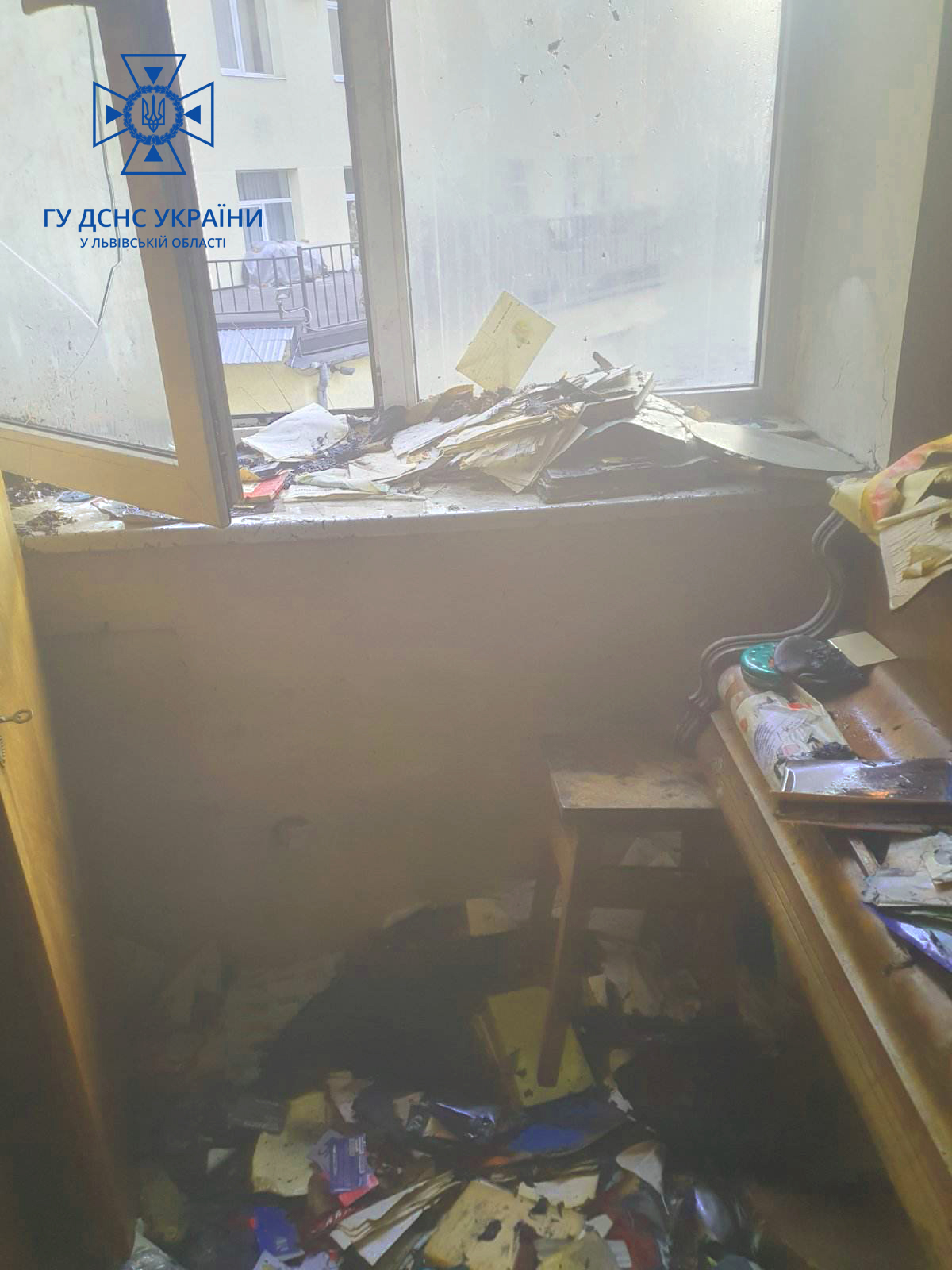 Вранці у центрі Львова у пожежі заледве не загинув чоловік