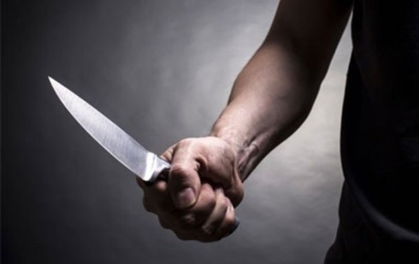 Порізав ножем двох сусідів у Львові: встановили особу зловмисника