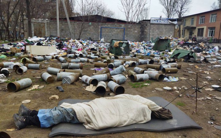 «Це новий Бабин Яр». У маріупольській братській могилі може бути до 9 тисяч людей