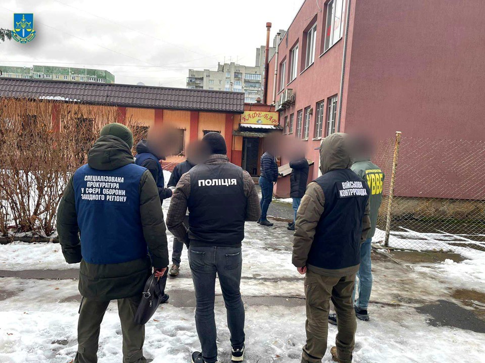 У Львові правоохоронець за 10 тисяч доларів влаштовував знайомого у прикордонники
