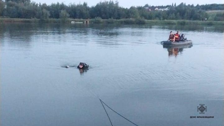 Трагедія на Івано-Франківщині: з озера дістали тіло 16-річного хлопця