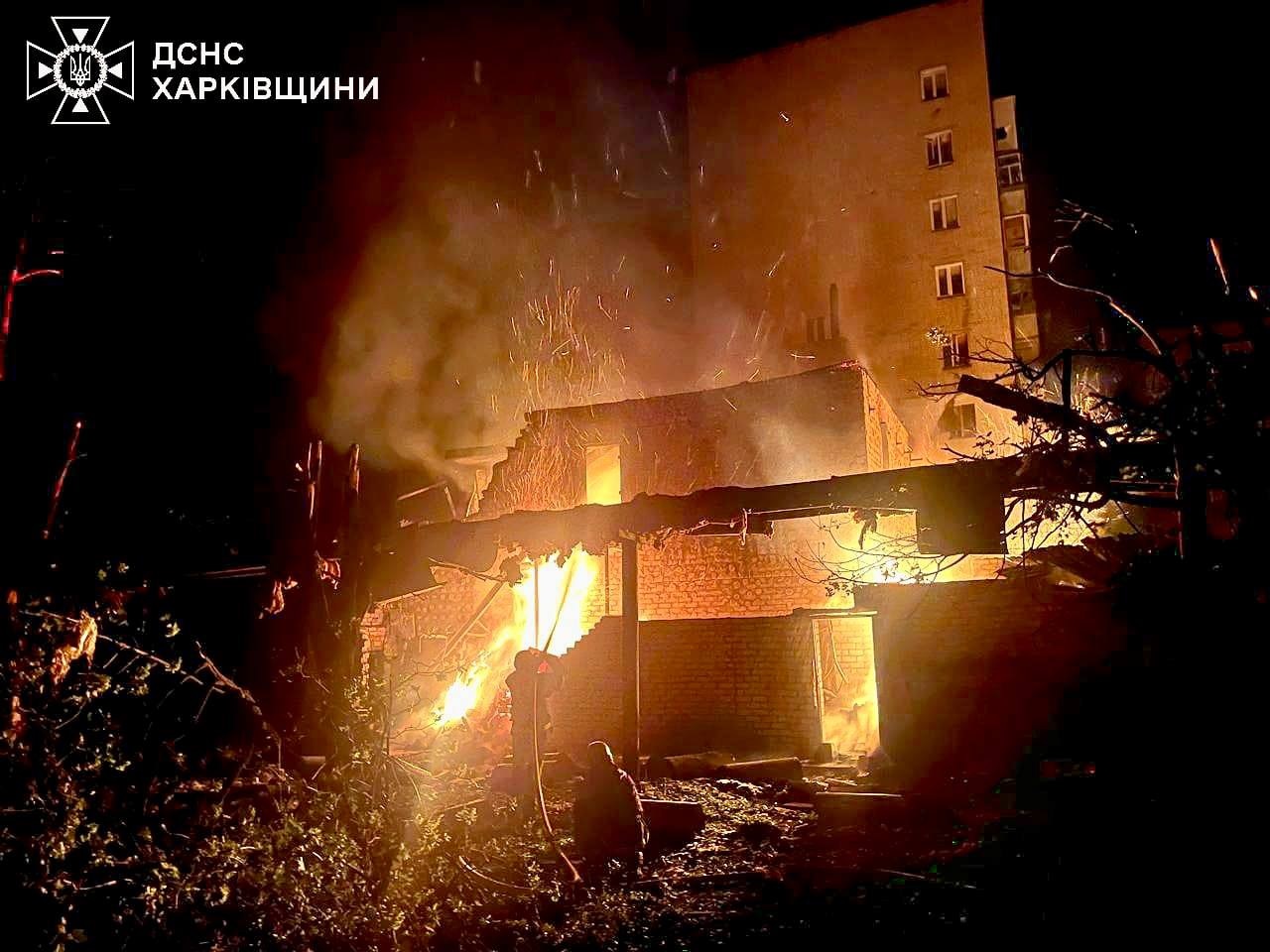 Росія вдарила по житлових будинках у Куп'янську (фото)