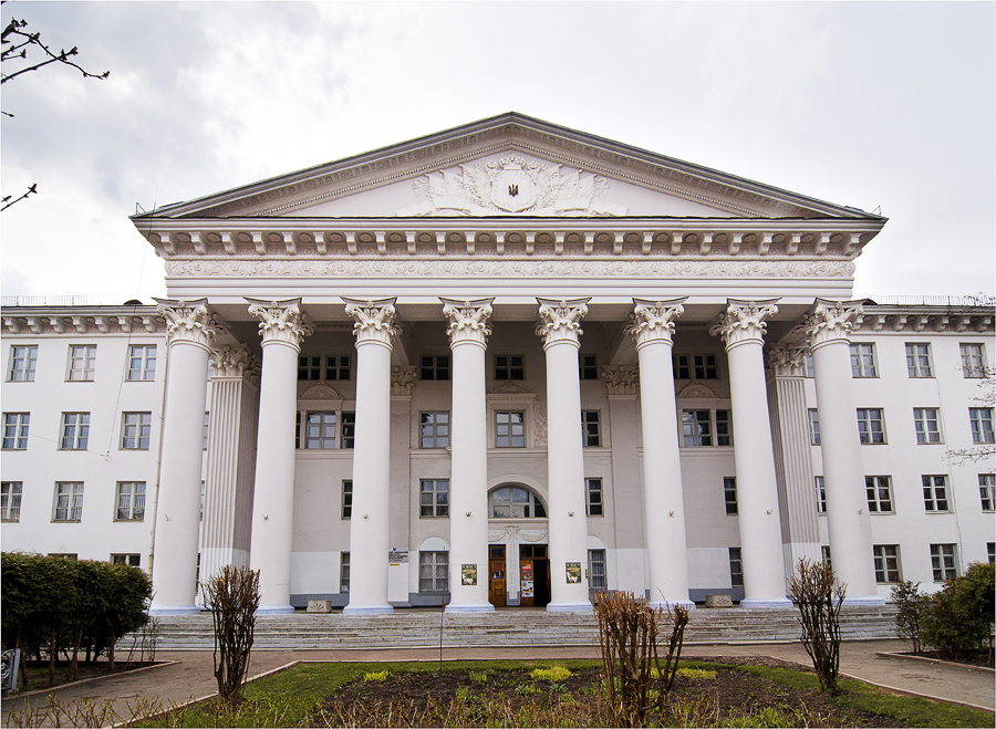 Міносвіти офіційно призначило вибори ректорів університету ветеринарної медицини у Львові