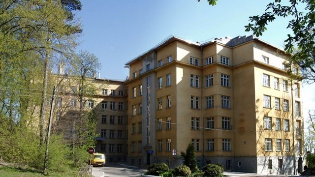 Фінансова криза ОХМАТДИТу. Що відбувається у відомій лікарні Львова