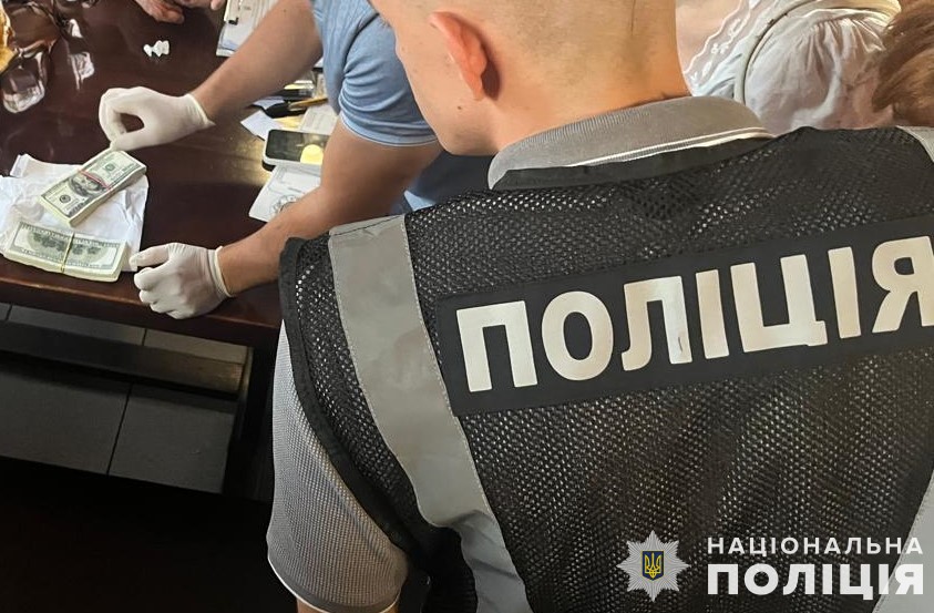 На Львівщині викрили двох жінок, які за 20 тисяч доларів планували переправити ухилянта за кордон