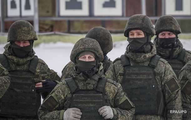 Грабують, погрожують, виселяють: окупанти чинять злочини проти цивільних