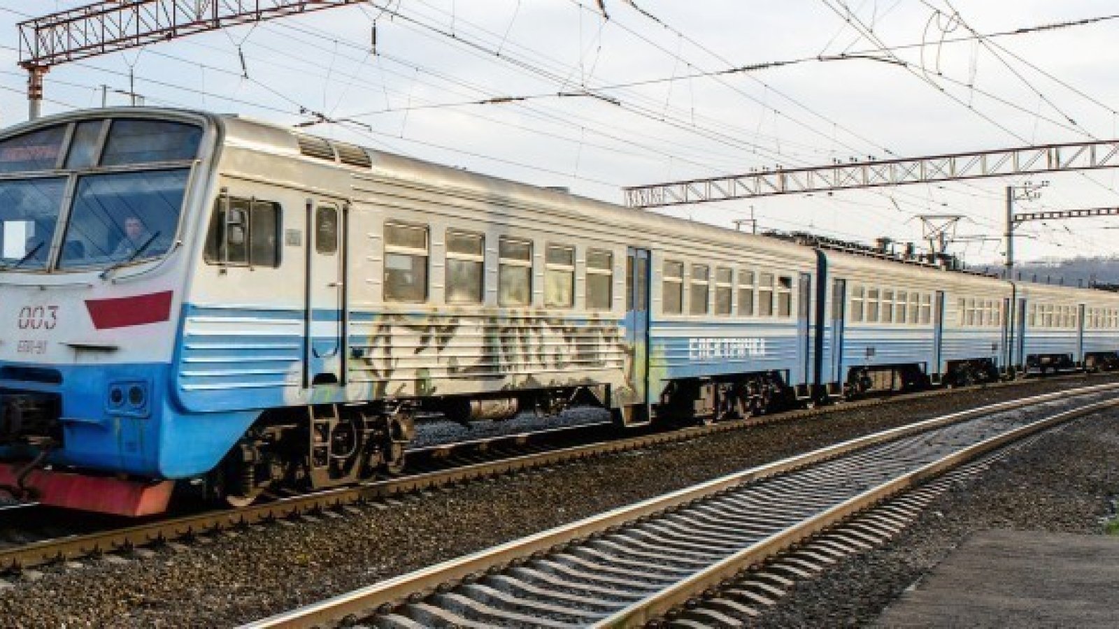 На Рівненщині під колесами поїзда загинула 14-річна дитина