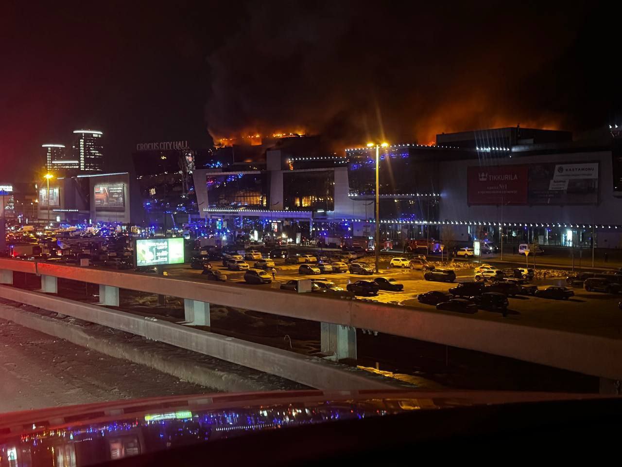 Теракт-провокація в Підмосков'ї: деталі стрілянини на концерті і перші реакції