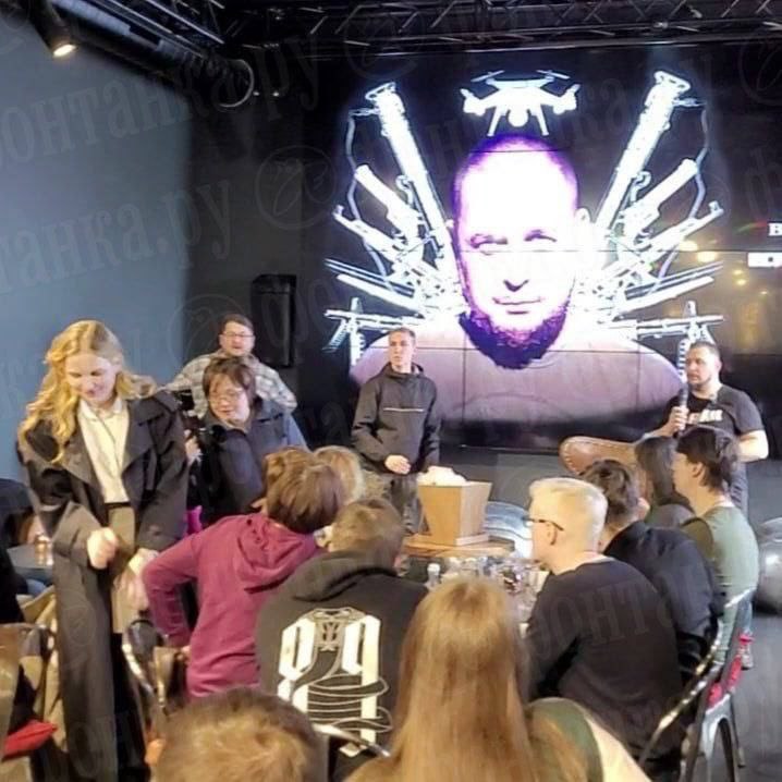 У Росії затримали дівчину, яку підозрюють у підриві воєнкора Татарського
