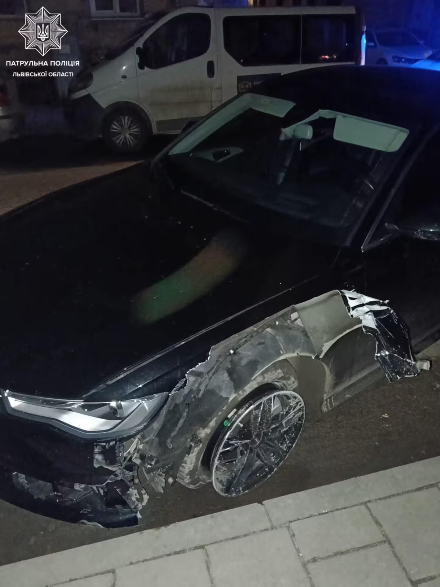 У Львові вночі поліція ловила п'яного водія по центру міста: деталі