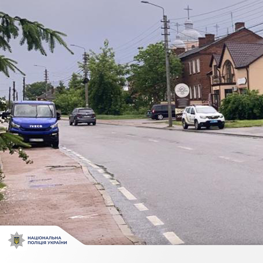 На Львівщині 19-річний водій збив жінку: Постраждала в лікарні