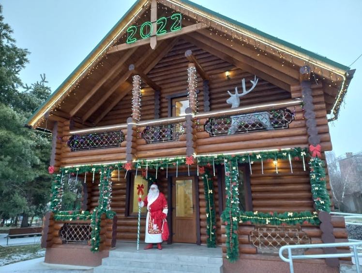 У Подільському зоопарку діти відвідали Садибу чарівника