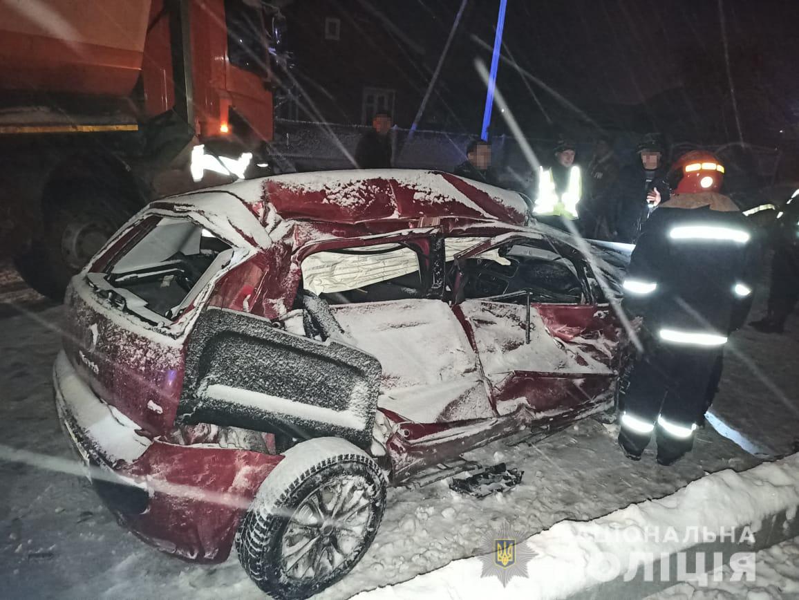 ДТП у Львівському районі: «Фіат» не розминувся з вантажівкою