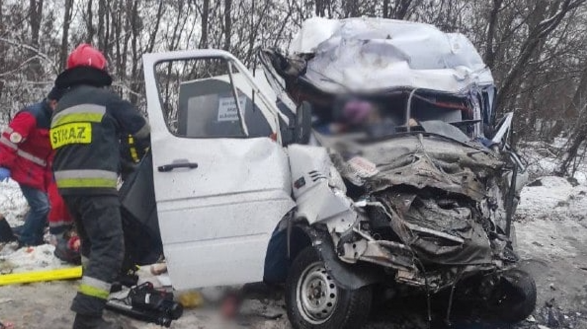 ДТП на Чернігівщині: загинули 13 осіб, постраждалі - у важкому стані