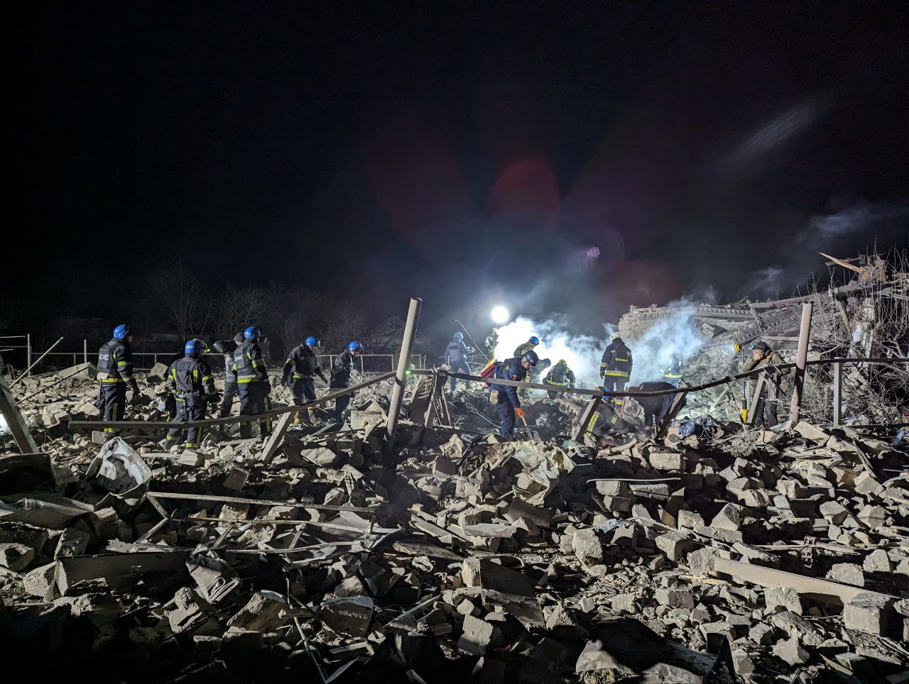 Ракетний терор у Покровському районі: росіяни вдарили по будинках, 11 людей загинули