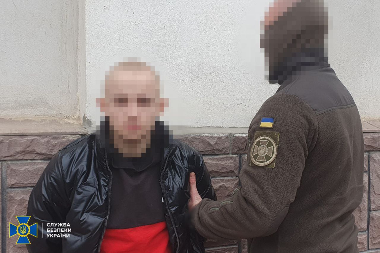 На Вінниччині затримали двох російських агентів, які підпалювали автомобілі ЗСУ та волонтерських організацій
