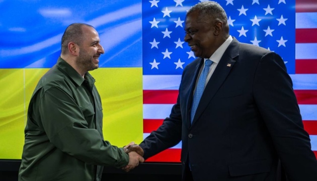 Умєров провів розмову з главою Пентагону. Говорили про посилення ППО