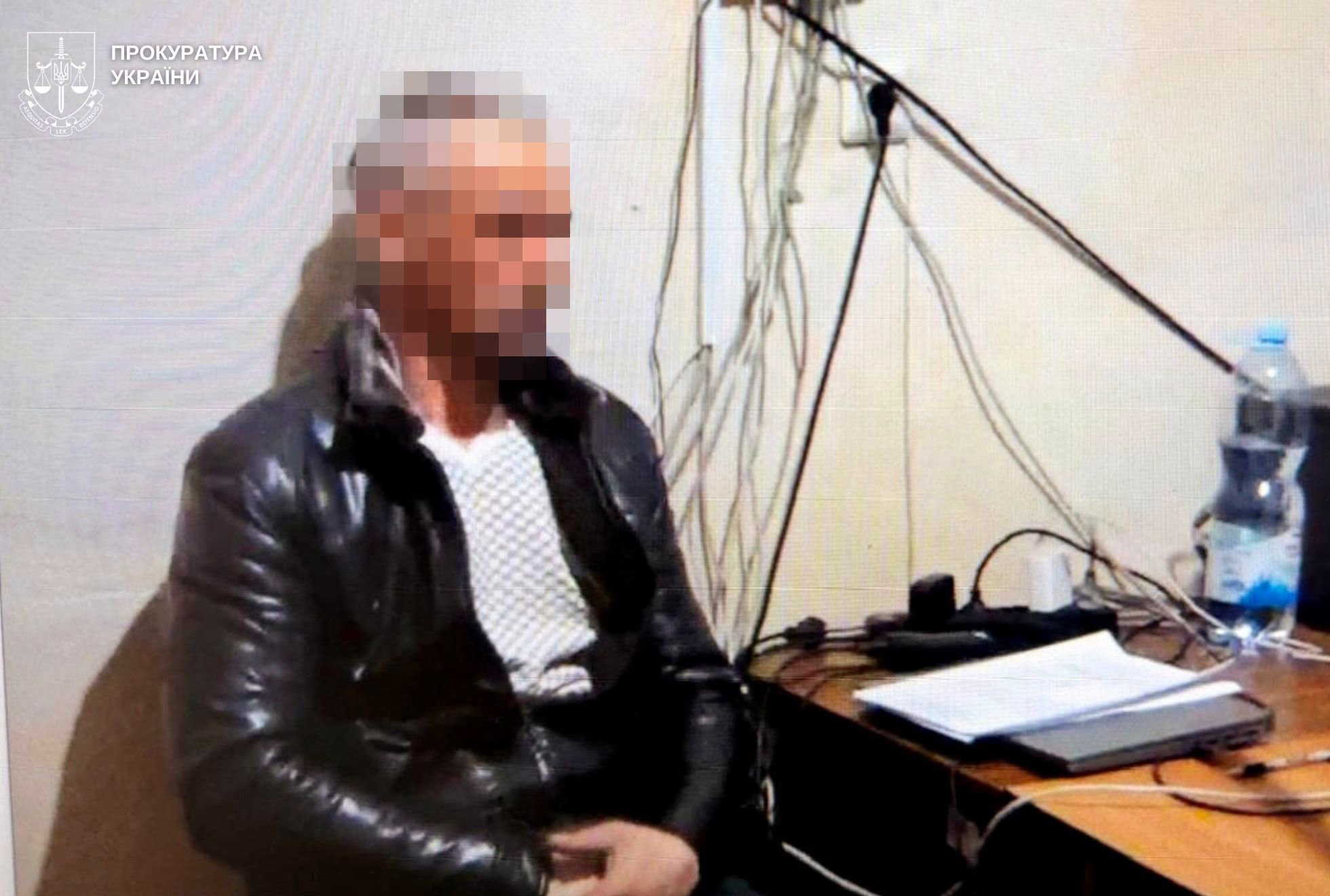 На Львівщині батько півтора року ґвалтував неповнолітню доньку