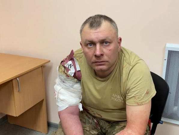 Російські окупанти здаються в полон