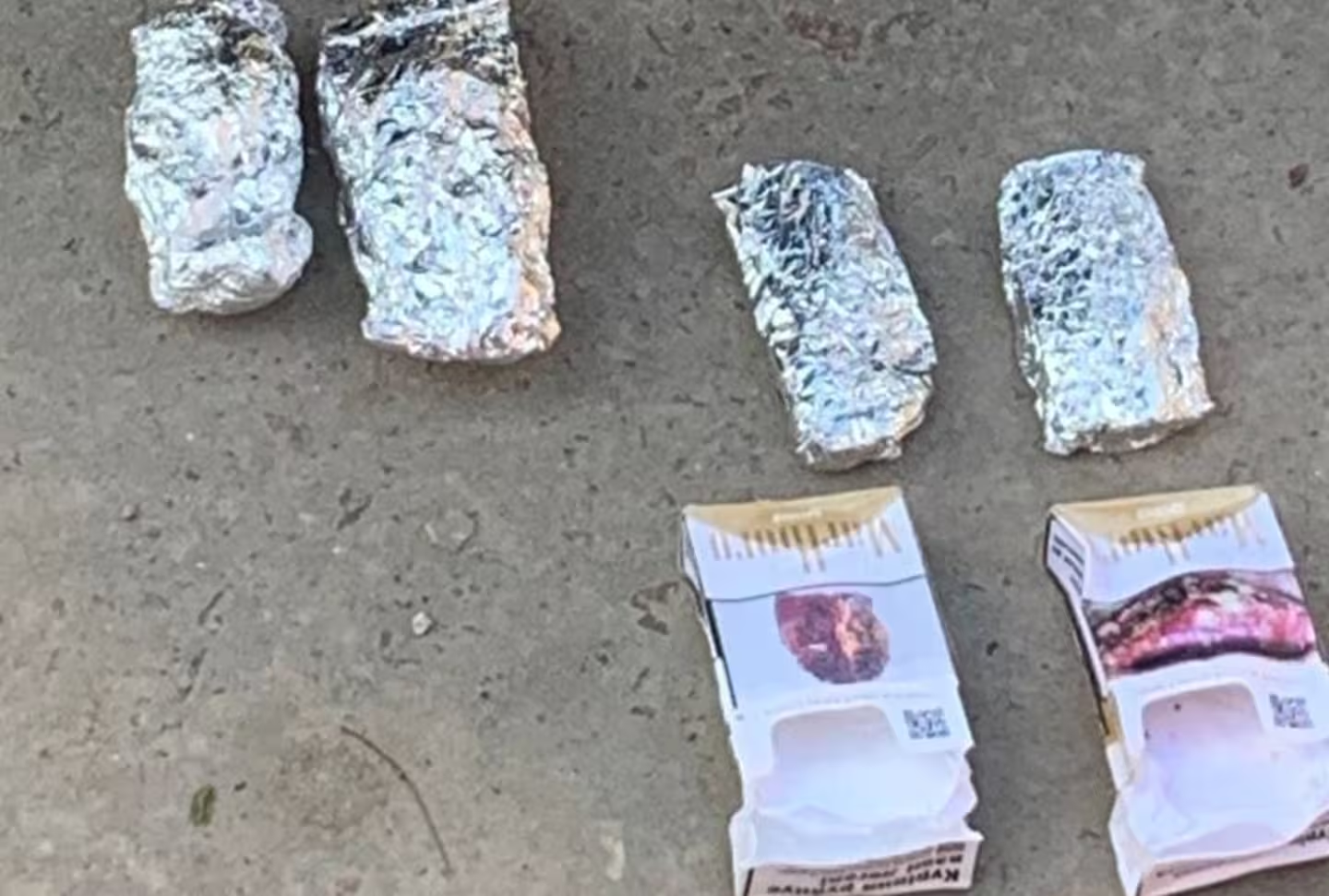 У Львові чоловік з наркотиками втік від поліції в озеро (фото)