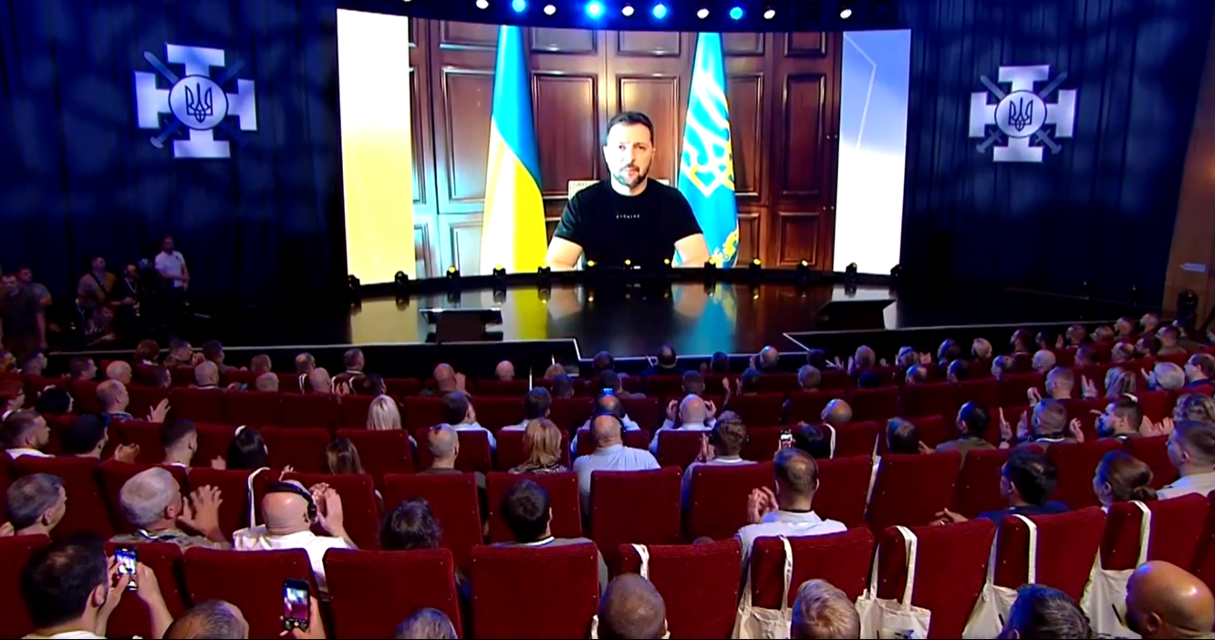 Зеленський розповів про потужнішу допомогу від Європи й анонсував політику героїв