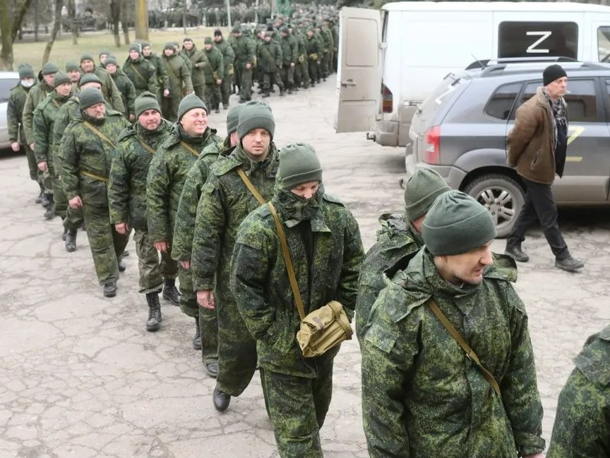 Резніков закликав жителів ОРДЛО ухилитися від "мобілізації" або переходити на бік ЗСУ