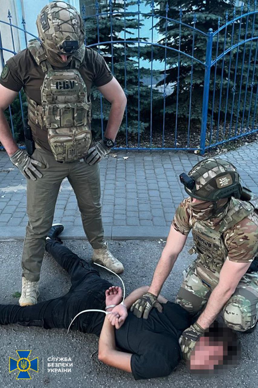СБУ затримала агентів ФСБ, які готували вибух в приміщенні ТЦК