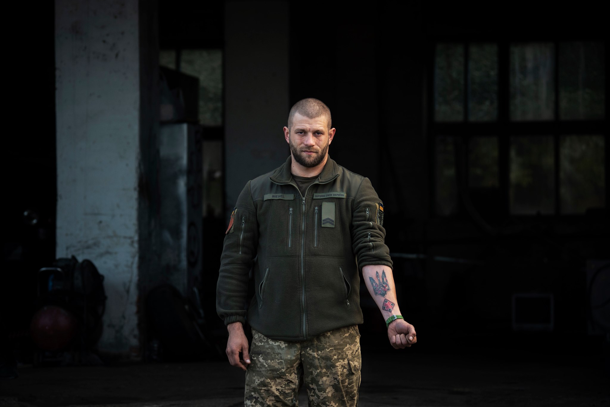#Живий_Герой. Тату, була війна, а ти воював? "Дизель" про те, як став сержантом у медичній роті