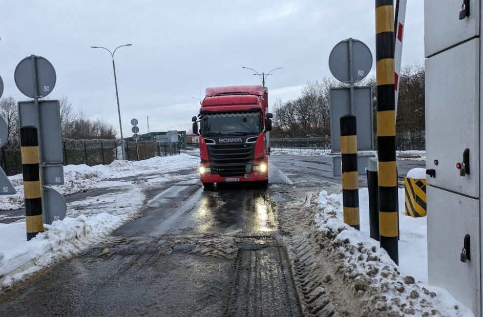 На кордоні з Польщею у пункті пропуску «Ягодин – Дорогуськ» відновили рух в обидві сторони