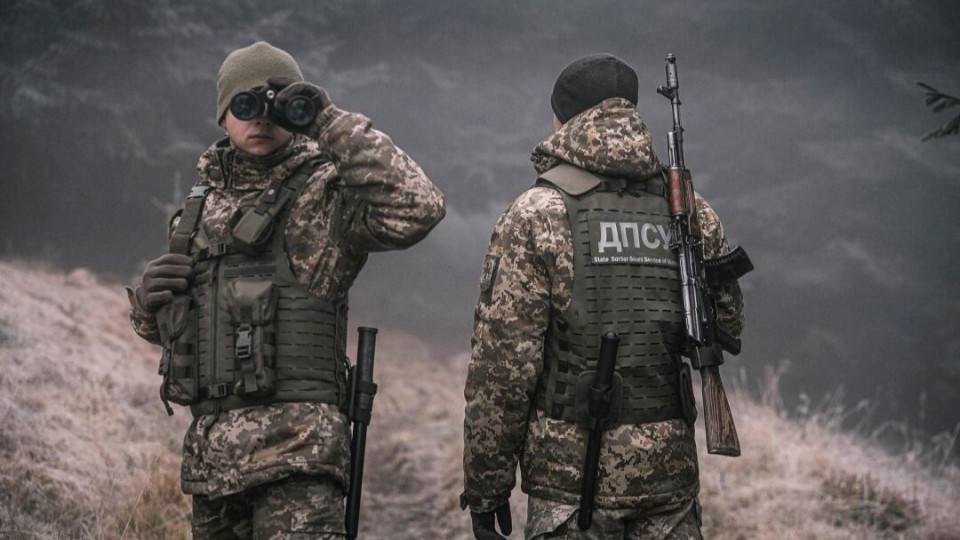 На Закарпатті під час служби двоє прикордонників утекли за кордон