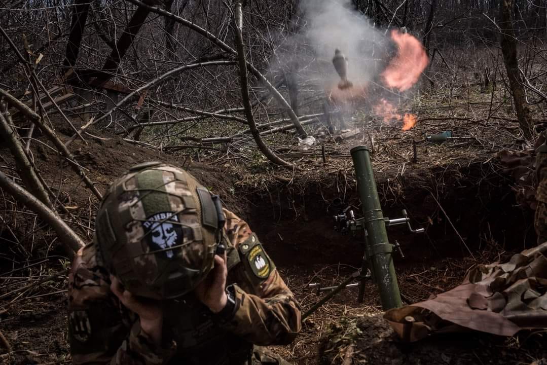 Протягом доби відбулось 54 боєзіткнення, ворог завдав пів сотні авіаційних ударів. Генштаб