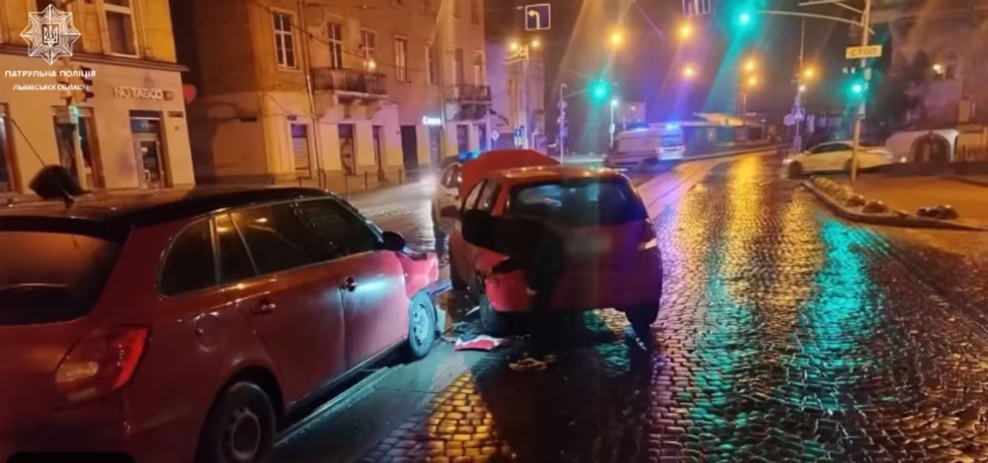 У Львові поліція спіймала порушника, який вчинив аварію і втік (відео)