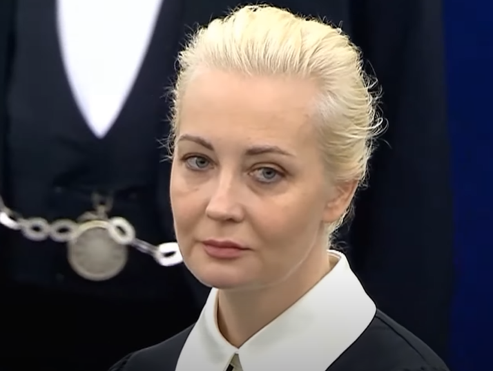 Згадала Україну та порадила, як перемогти Путіна. Дружина Навального виступила у Європарламенті
